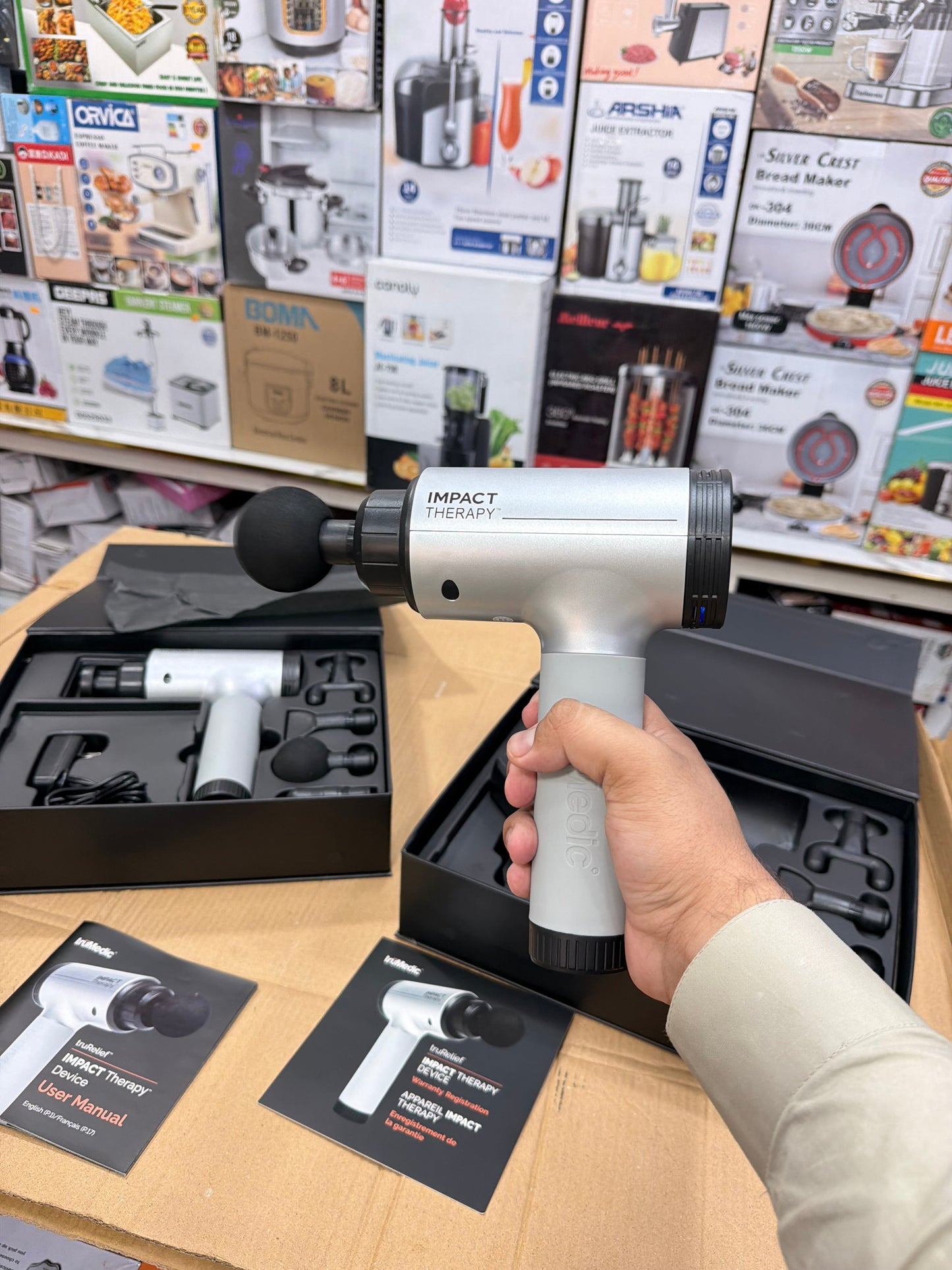 Lot imported TRuMedic massager . Best impect therapy massage gun .MASSAGER