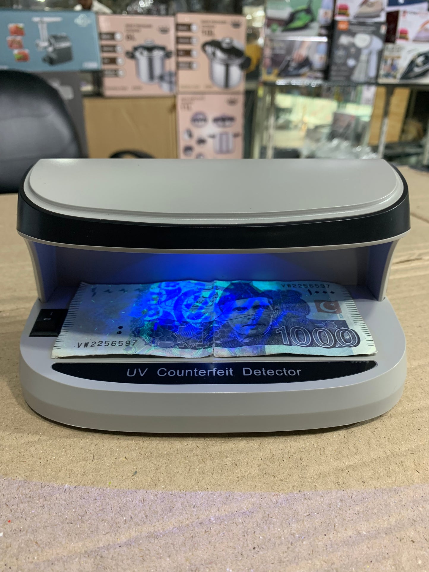 Rechargeable Fake Money Detector – Portable & Accurate Currency Checker