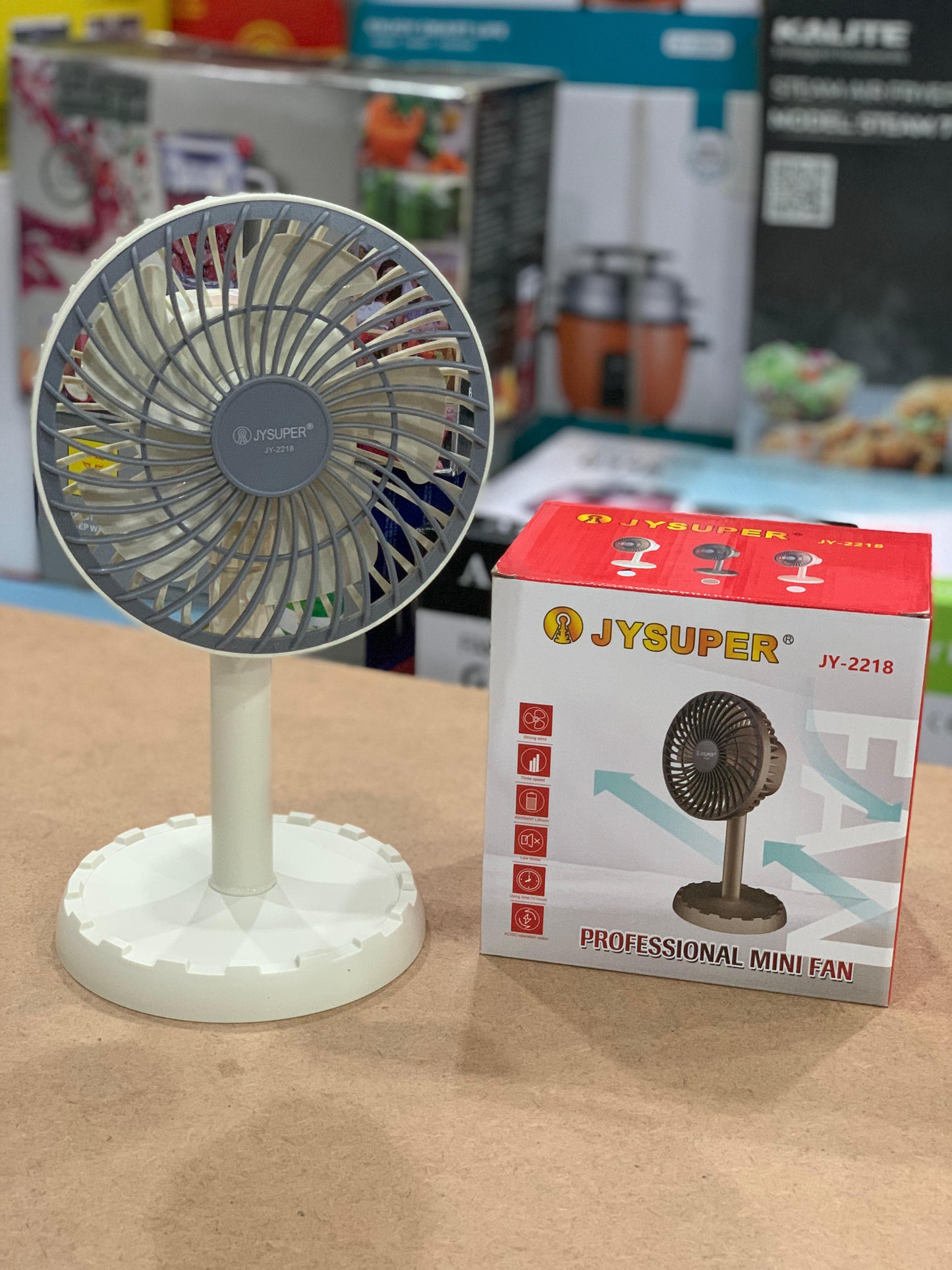 Rechargeable mini fan