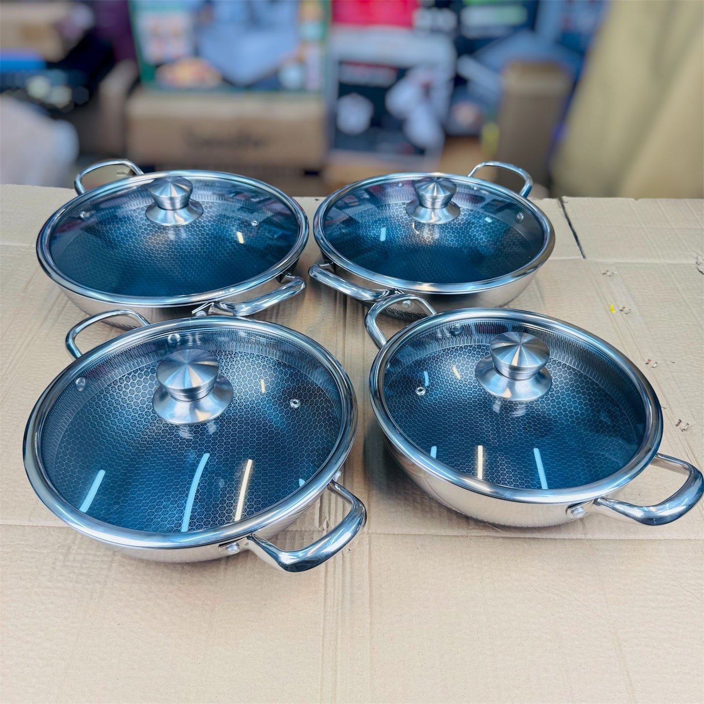 4 pcs lesser coating honeycond shallow handy 26 cm+ 28 cm+30 cm+ 32 cm+