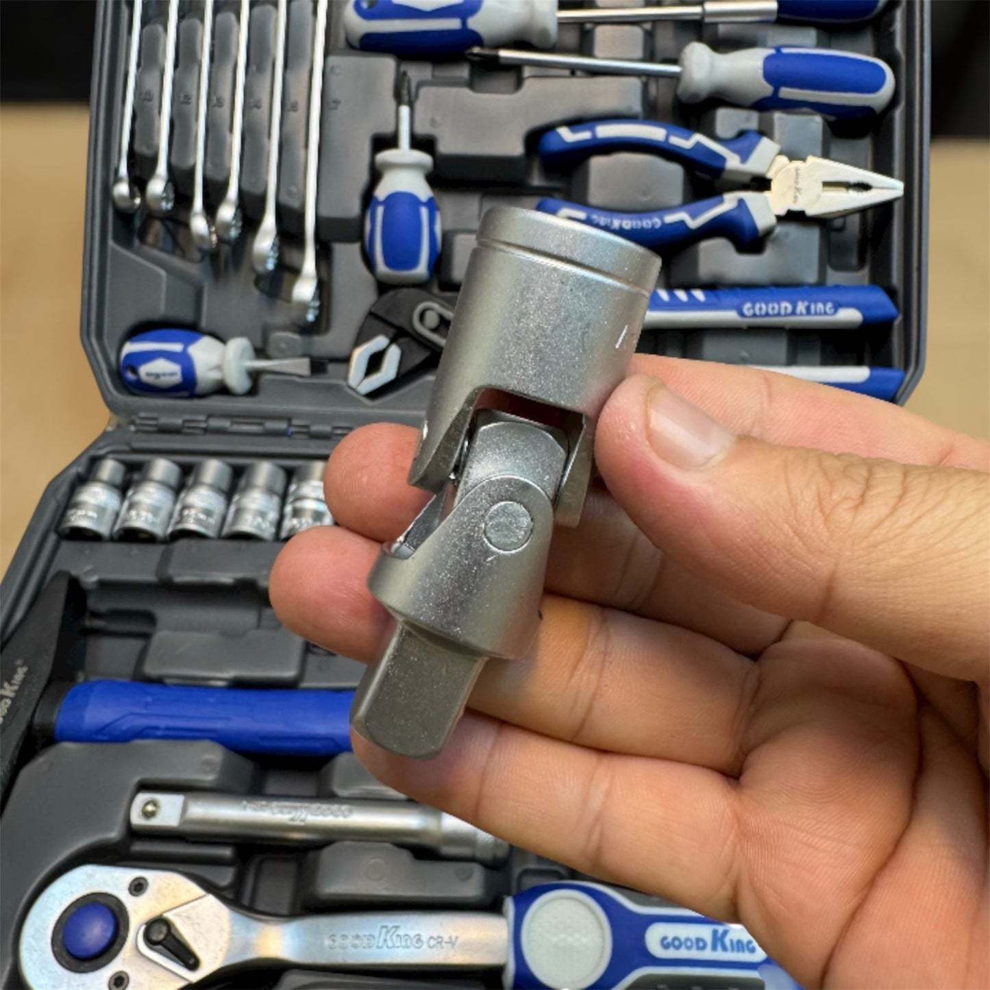 Russia GOOD KING Commercial 61 pcs tool bo