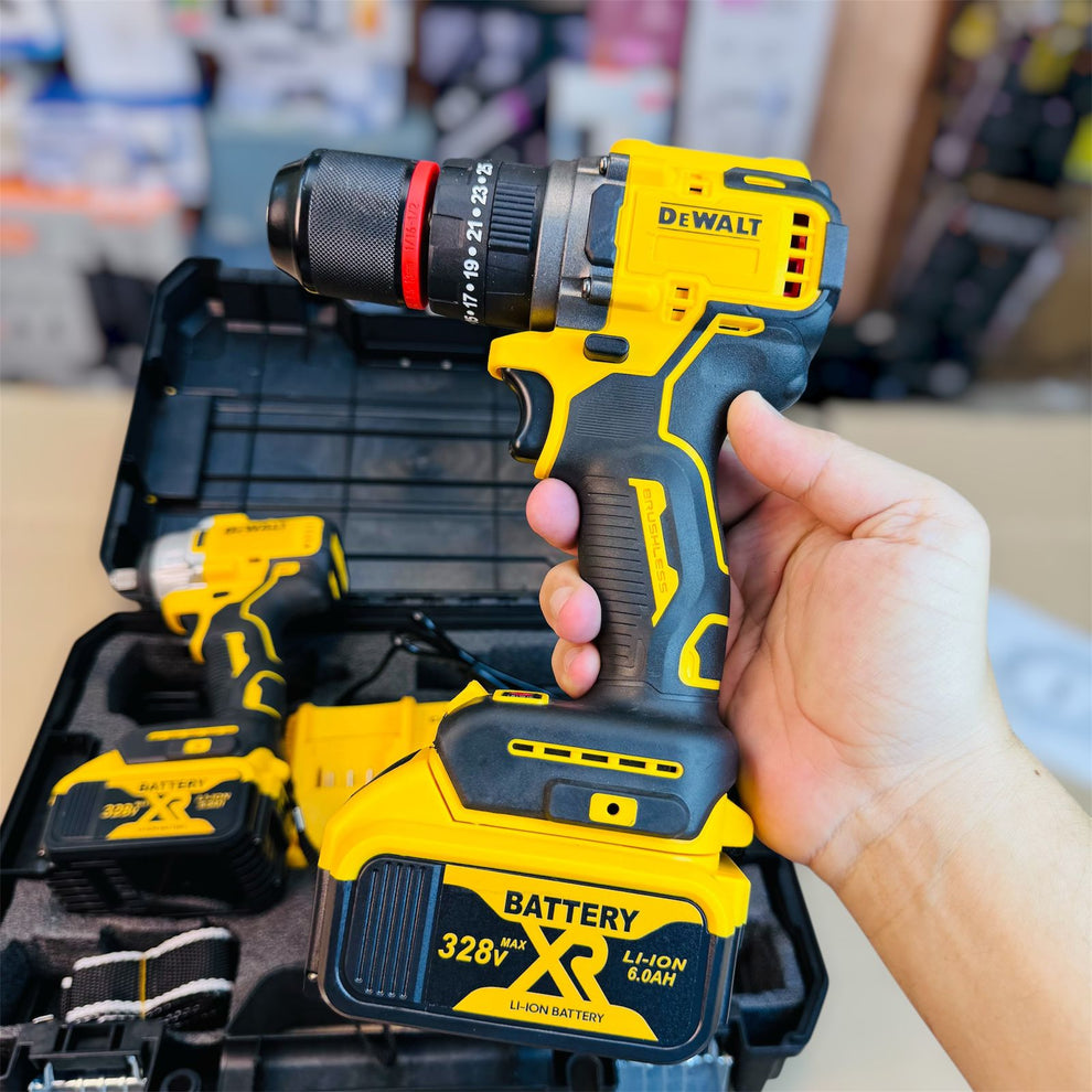 DEWALT DRILL SET